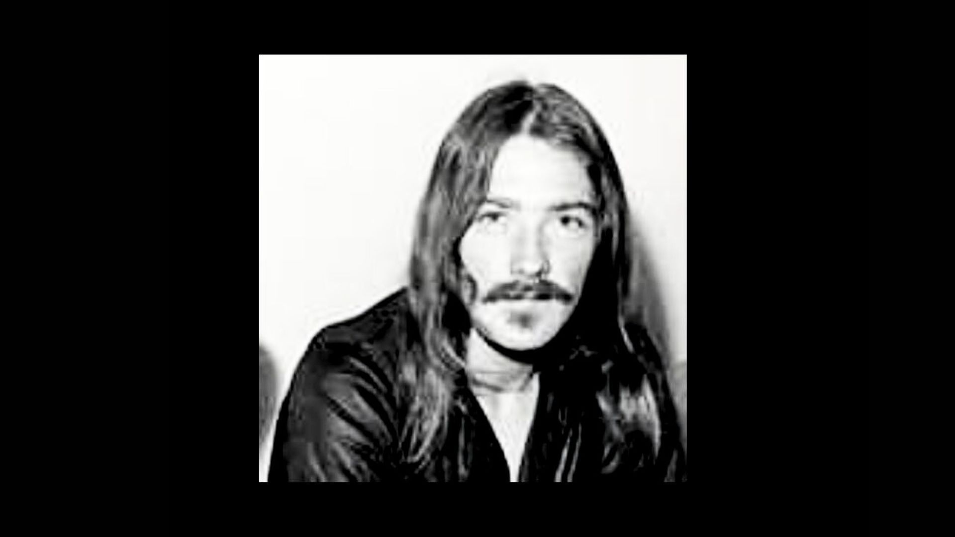 Колін Берджесс Колін Берджесс