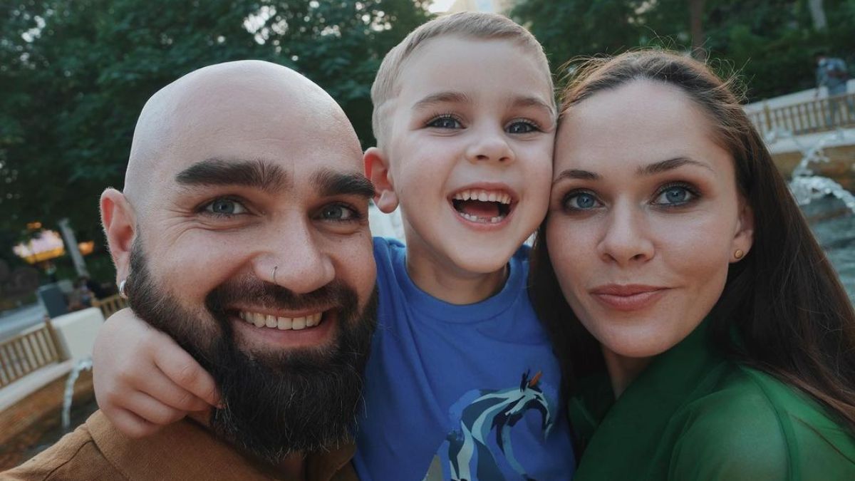 Юлія Саніна з чоловіком та сином Юлія Саніна з чоловіком та сином