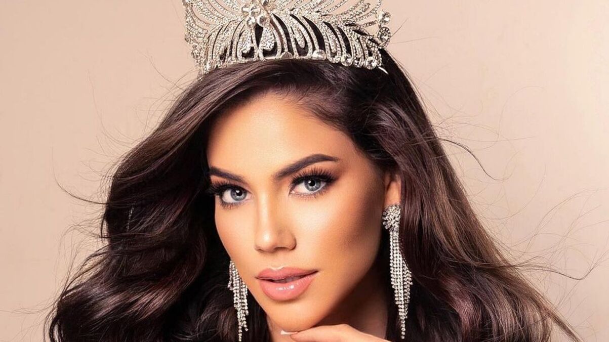 Алондра Меркадо Алондра Меркадо