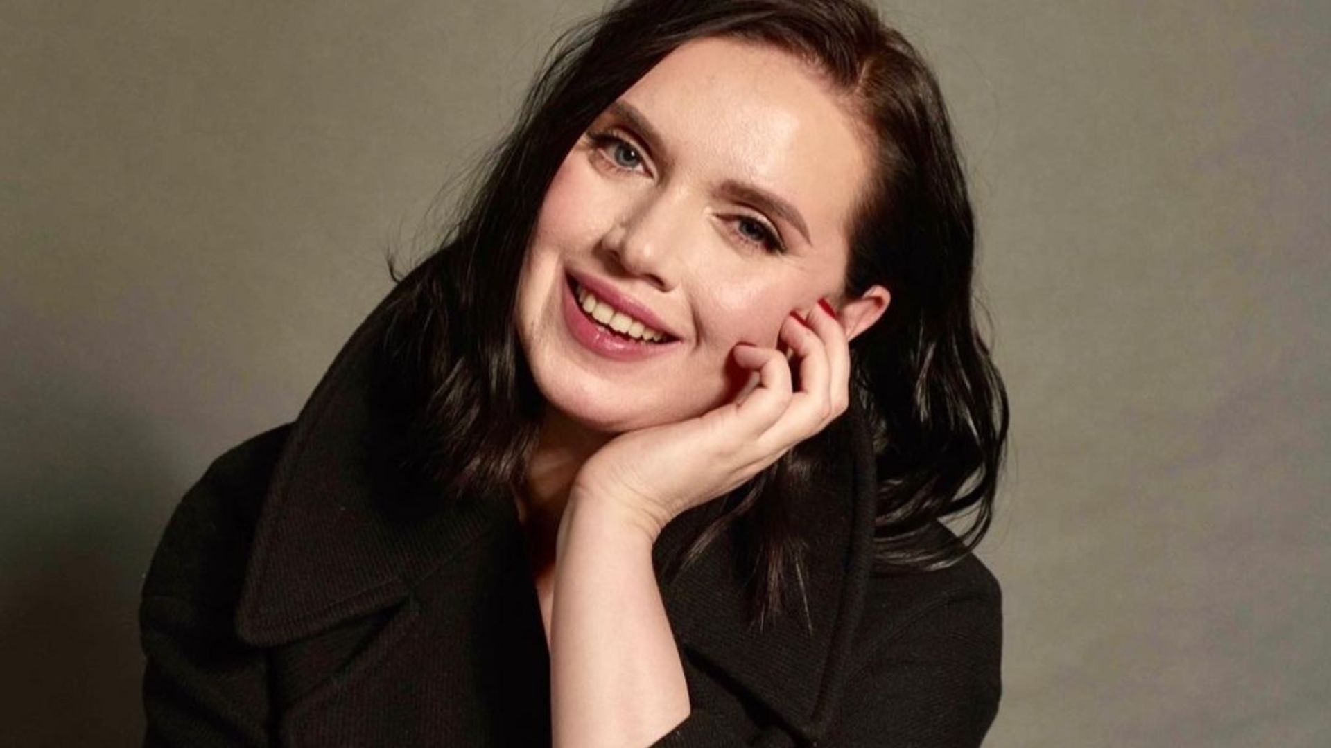 Яніна Соколова  Яніна Соколова