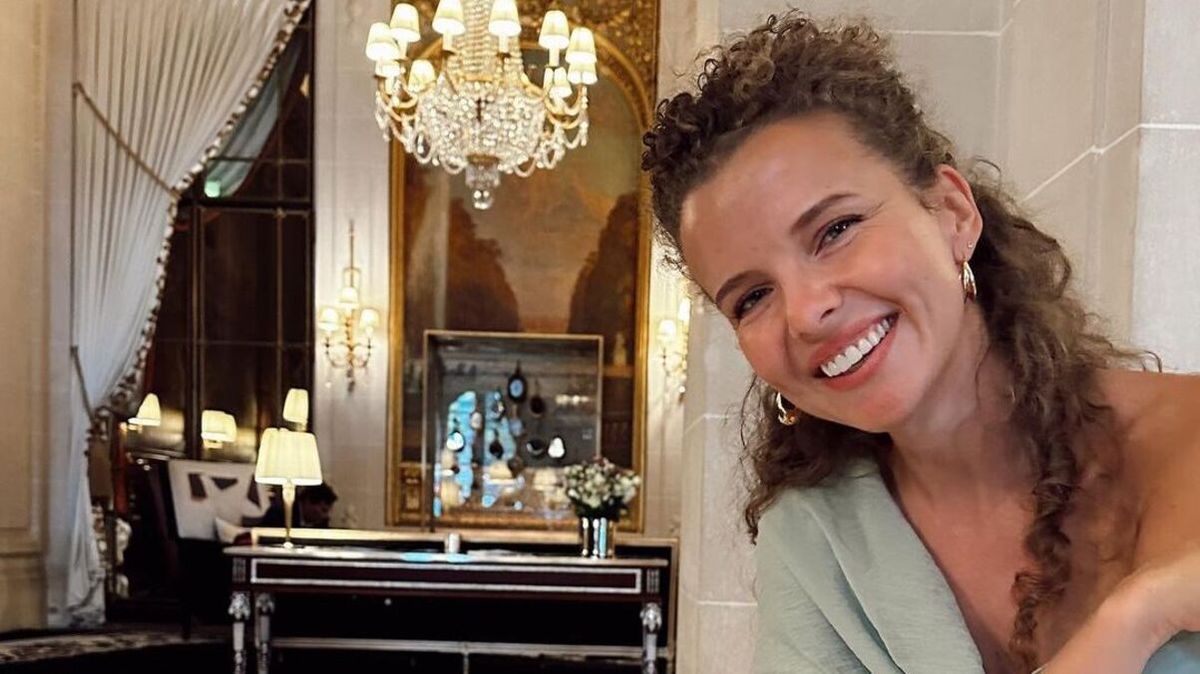 Трусики жоқ барларда жалаңаш фото Трансвеститтердің порно видеоларын онлайн көру