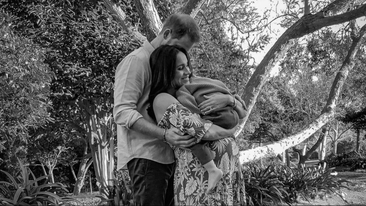 Принц Гаррі та Маган Маркл з сином Принц Гаррі та Маган Маркл з сином