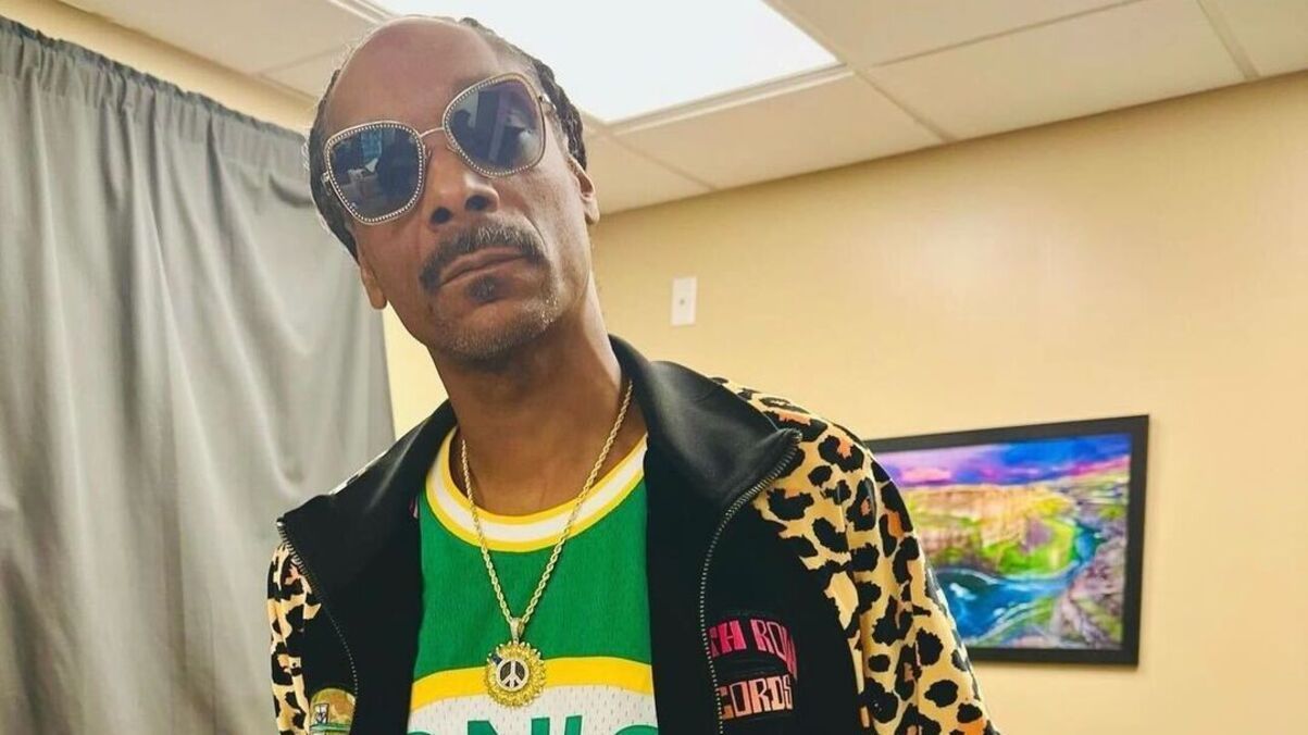 Snoop Dogg надел подвеску в поддержку Украины - фото - Show