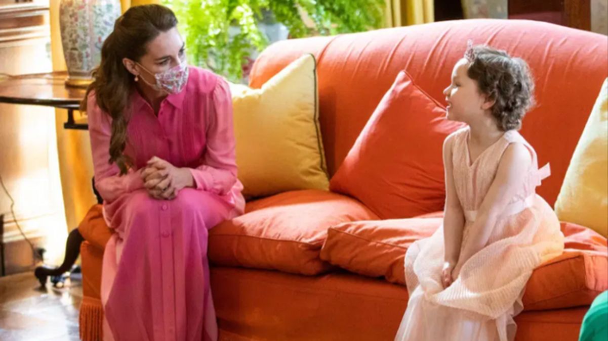 Кейт Міддлтон і Міла Снеддон Кейт Міддлтон і Міла Снеддон