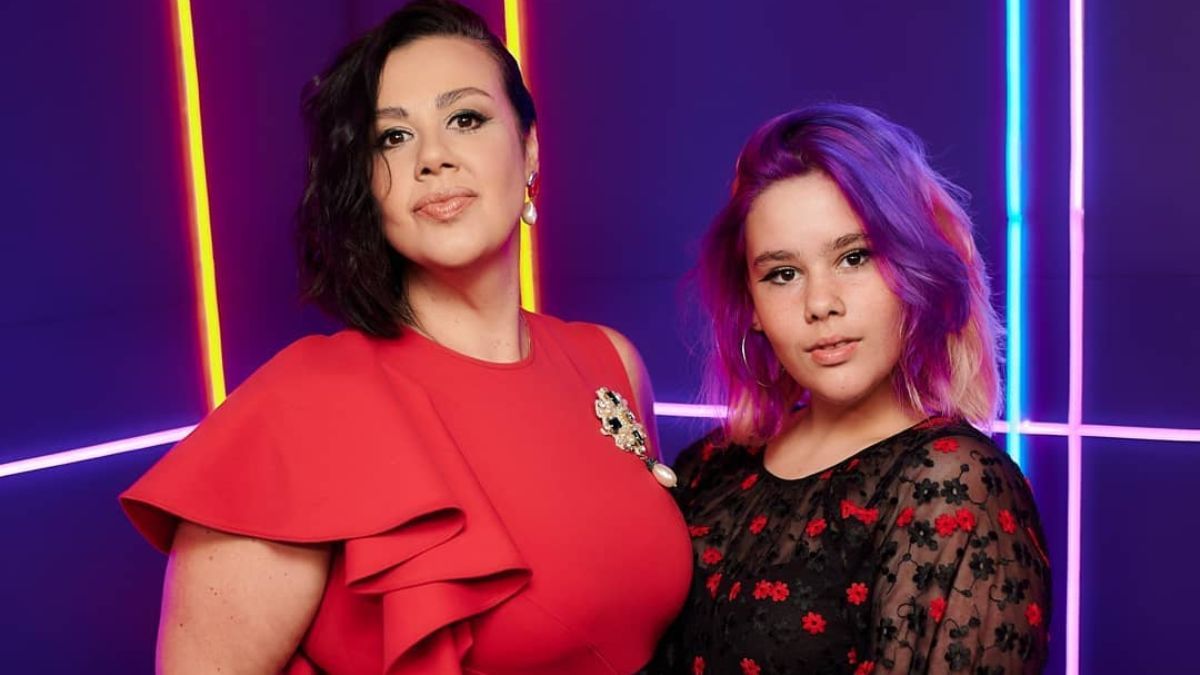 Олена Гребенюк з донькою  Олена Гребенюк з донькою