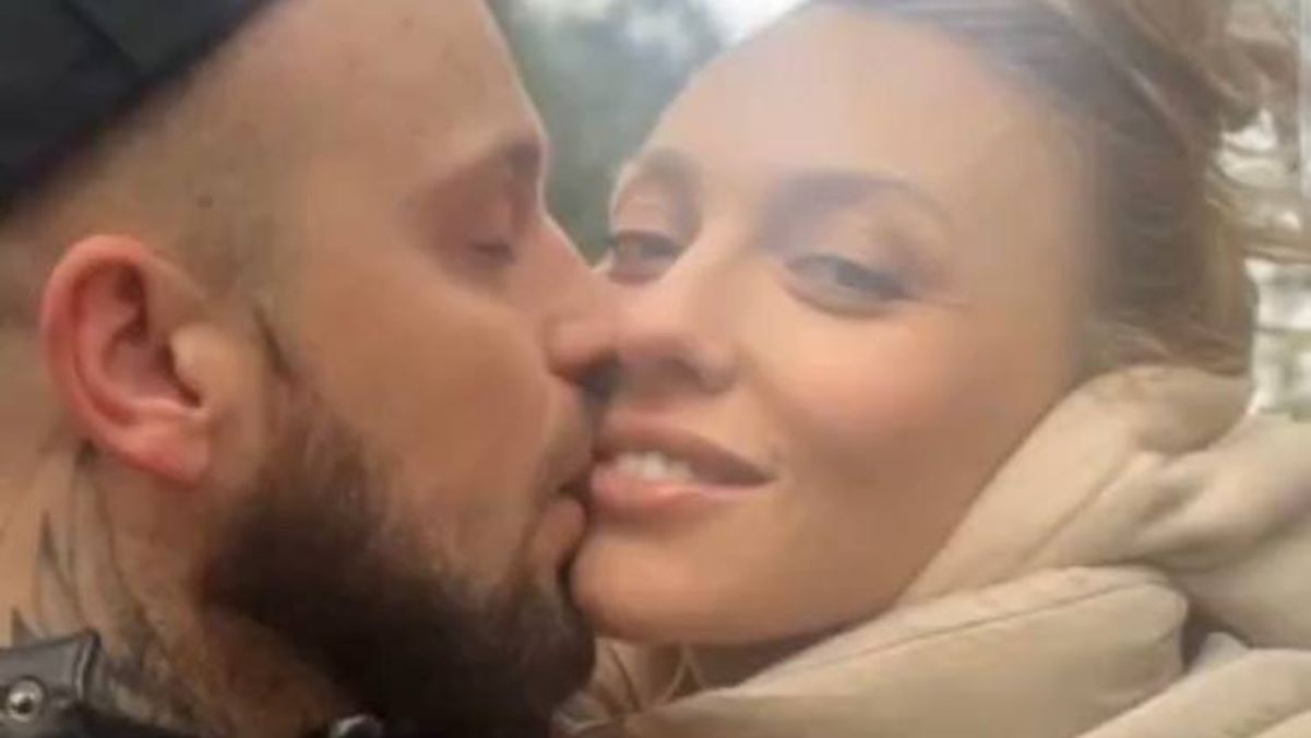 Оля Полякова отреагировала на слухи об отношениях с Мицкевичем Оля Полякова отреагировала на слухи об отношениях с Мицкевичем