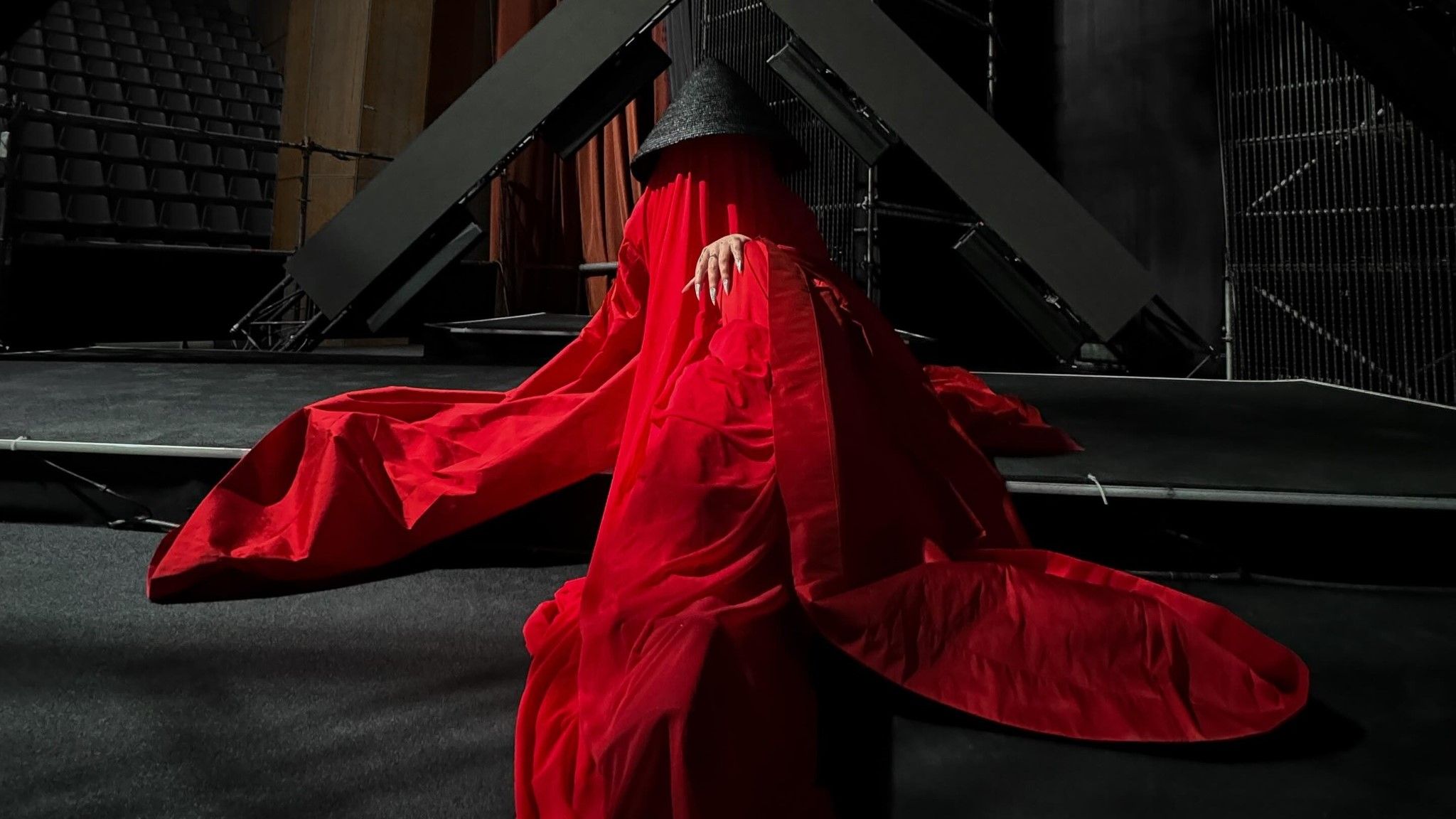 Klavdia Petrivna появилась на радио - презентация трека с Пивоваровым - Show Klavdia Petrivna появилась на радио - презентация трека с Пивоваровым - Show