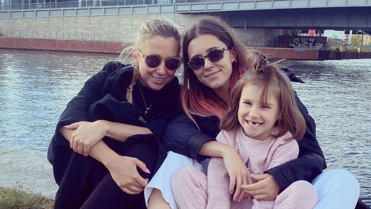 Тоня Матвиенко с детьми Тоня Матвиенко с детьми