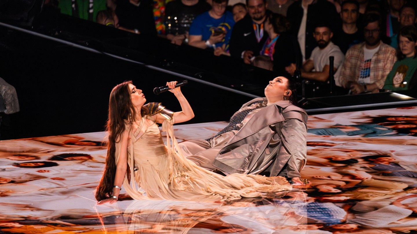 alyona alyona та Jerry Heil alyona alyona та Jerry Heil