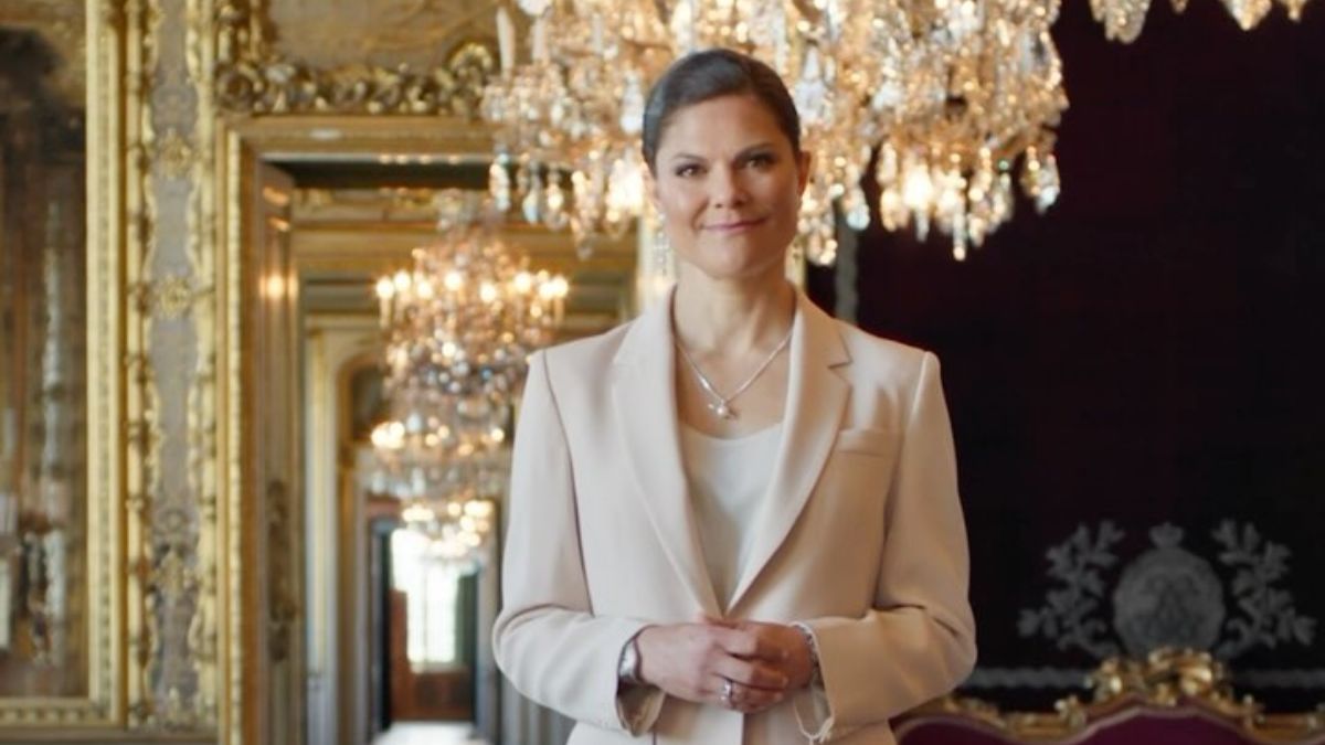 Кронпринцеса Швеції привітала єврофанів з початком гранд-фіналу: відео з резиденції - Show Кронпринцеса Швеції привітала єврофанів з початком гранд-фіналу: відео з резиденції - Show