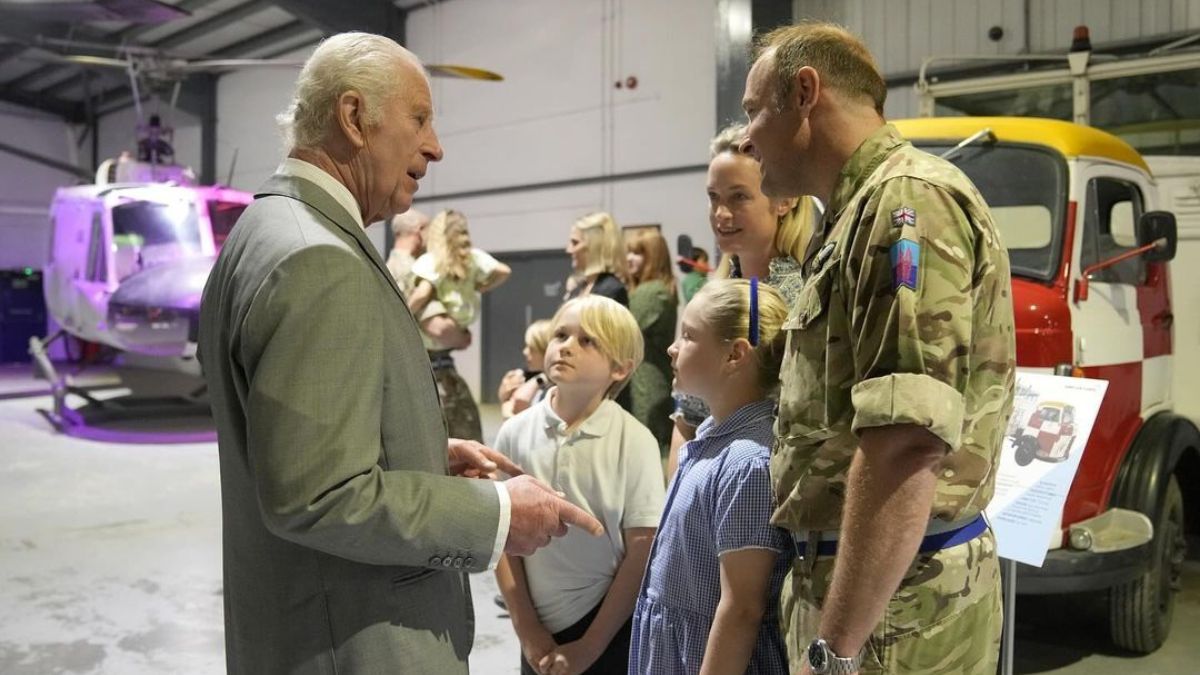 Король Чарльз ІІІ  Король Чарльз ІІІ