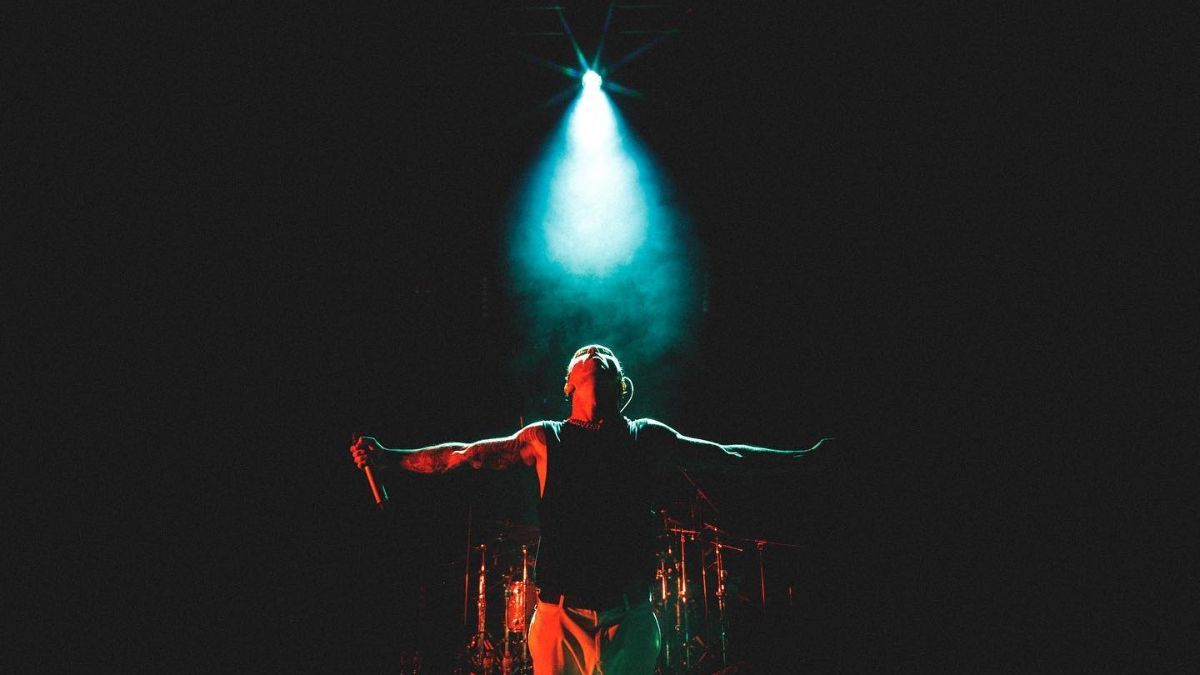 Артём Пивоваров Артём Пивоваров