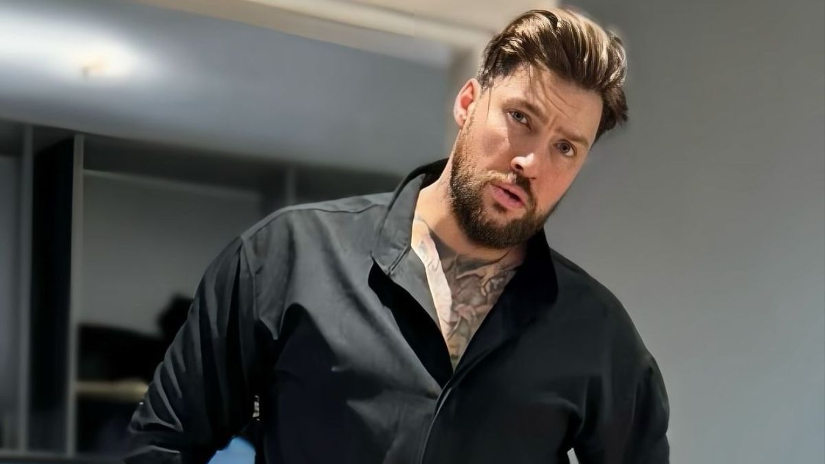 Олег Кензов выступил для россиян в Германии - кто из путинистов был на концерте Олег Кензов выступил для россиян в Германии - кто из путинистов был на концерте