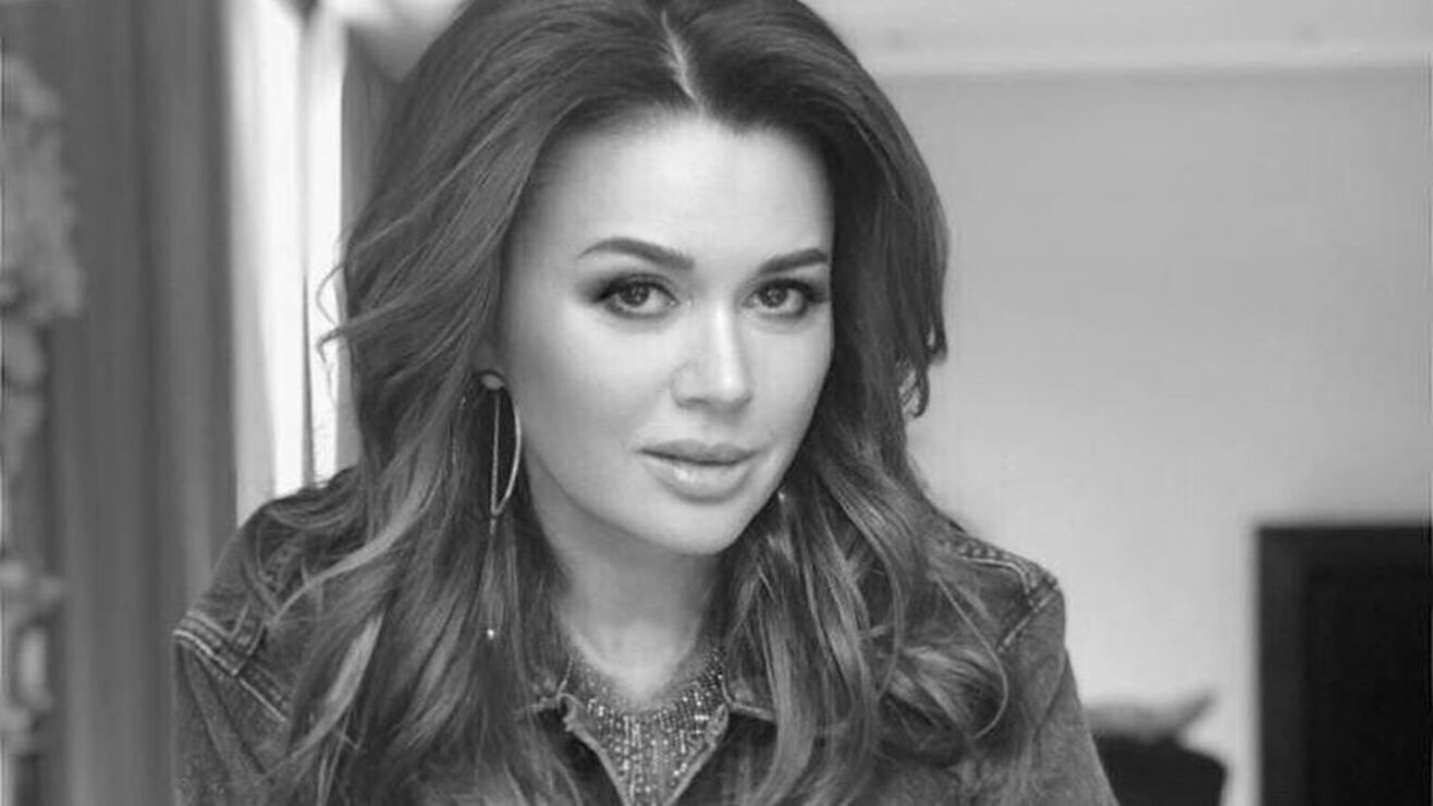 Анастасия Заворотнюк Анастасия Заворотнюк