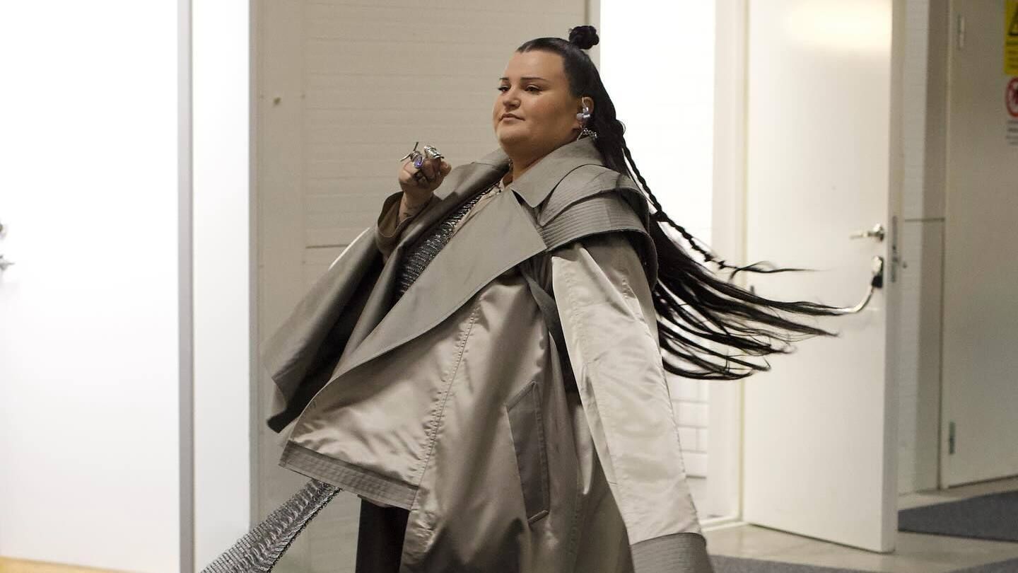 Alyona Alyona Alyona Alyona