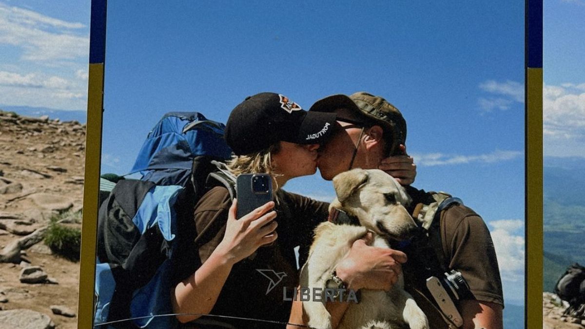 Іван Пелех з дівчиною та собакою Іван Пелех з дівчиною та собакою