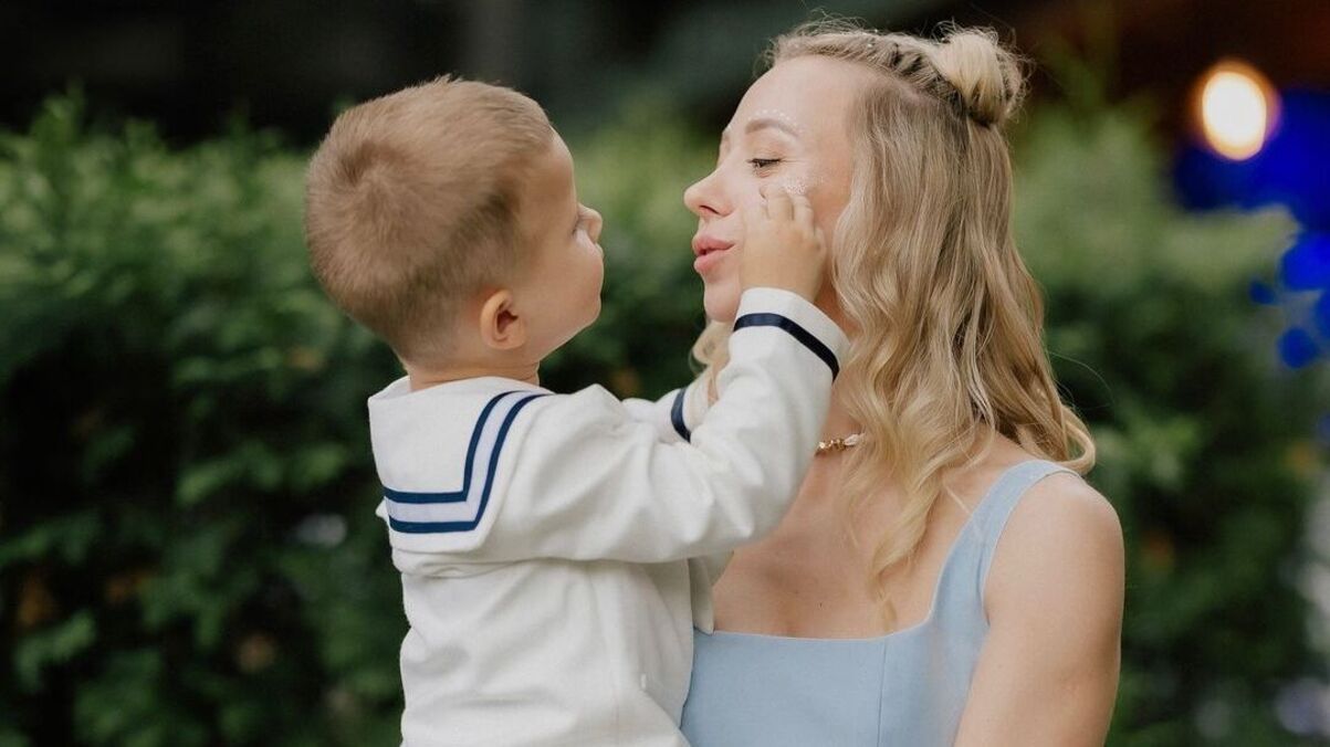 Катерина Репяхова з сином Катерина Репяхова з сином