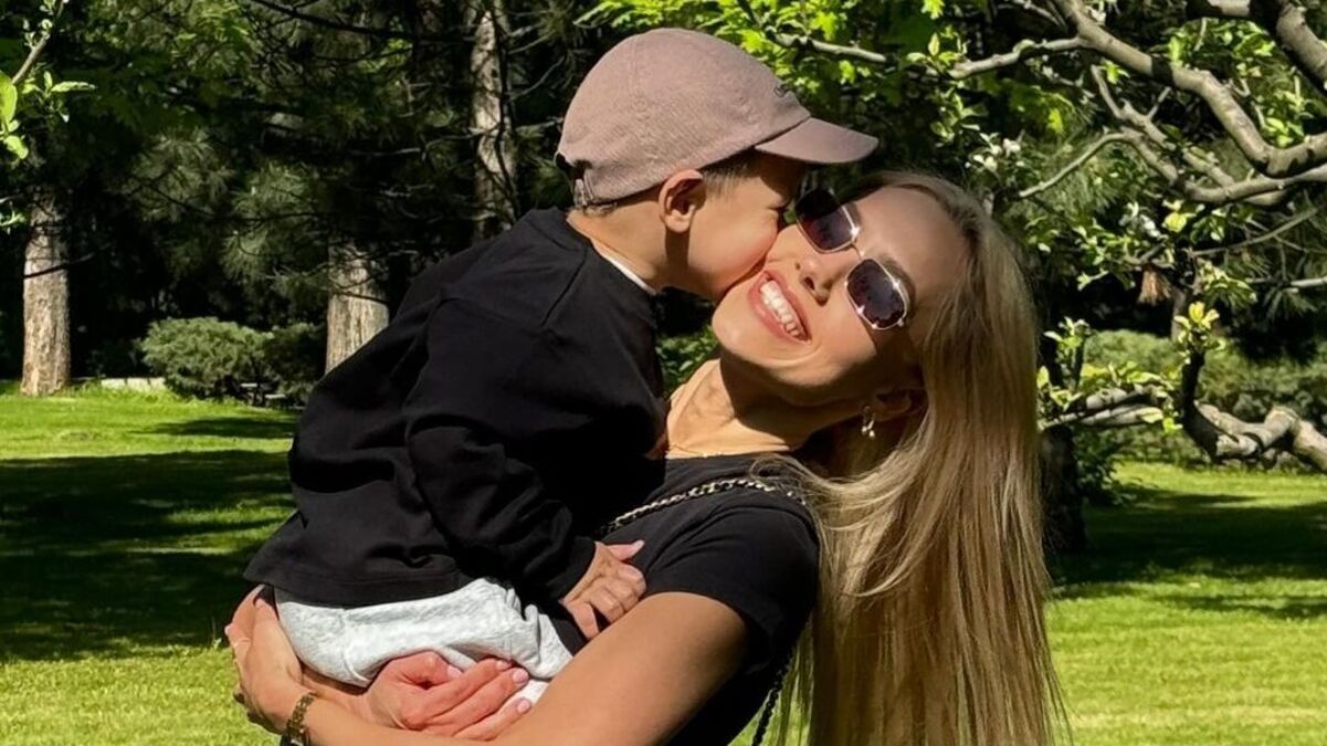 Даша Квіткова з сином Даша Квіткова з сином