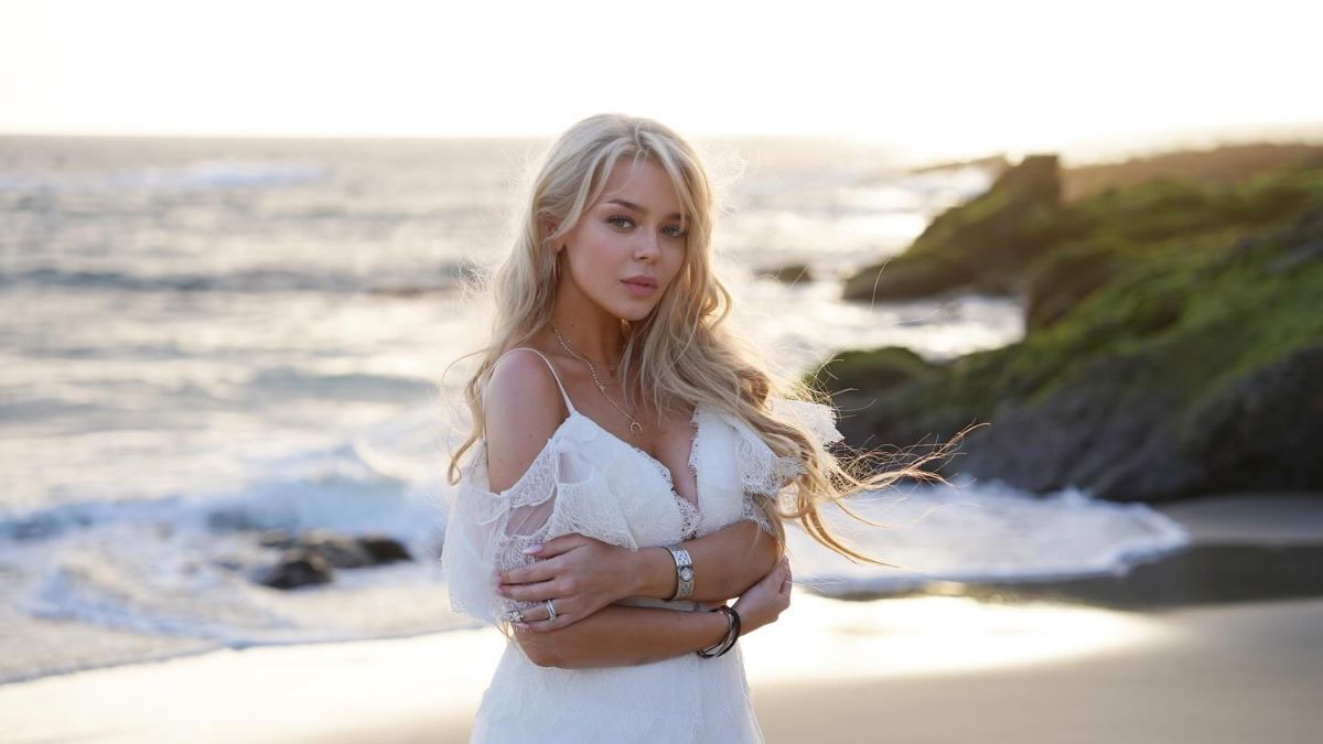 Аліна Гросу Аліна Гросу