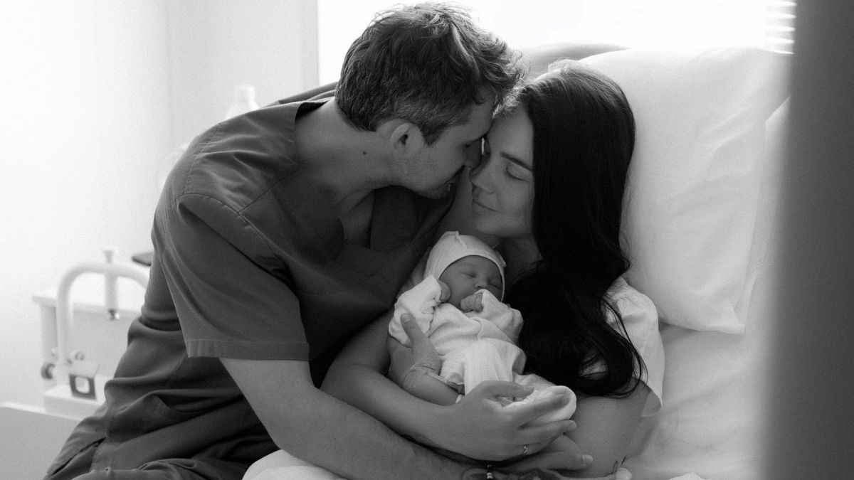 Евгений Кот и Наталья Татаринцева с дочкой Евгений Кот и Наталья Татаринцева с дочкой