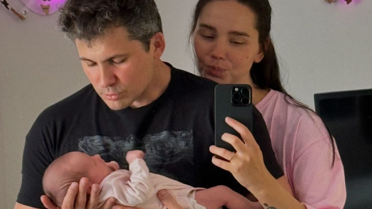 Евгений Кот и Наталья Татаринцева с дочкой Евгений Кот и Наталья Татаринцева с дочкой