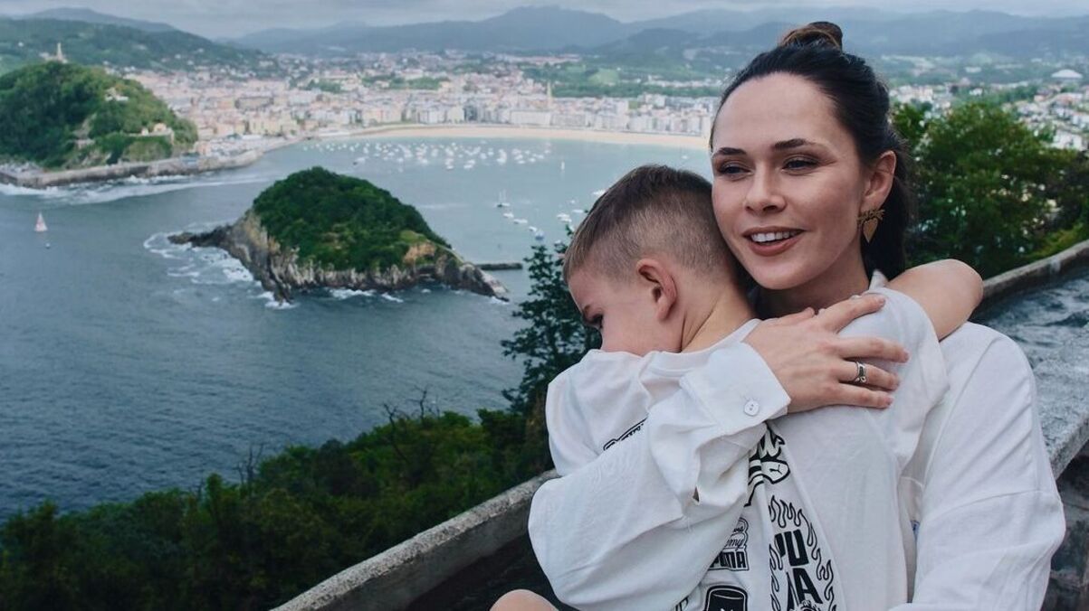 Юлия Санина с сыном Юлия Санина с сыном