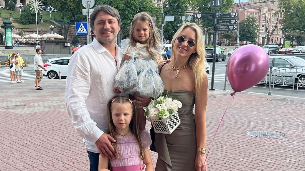 Сергій Притула з дружиною та доньками Сергій Притула з дружиною та доньками