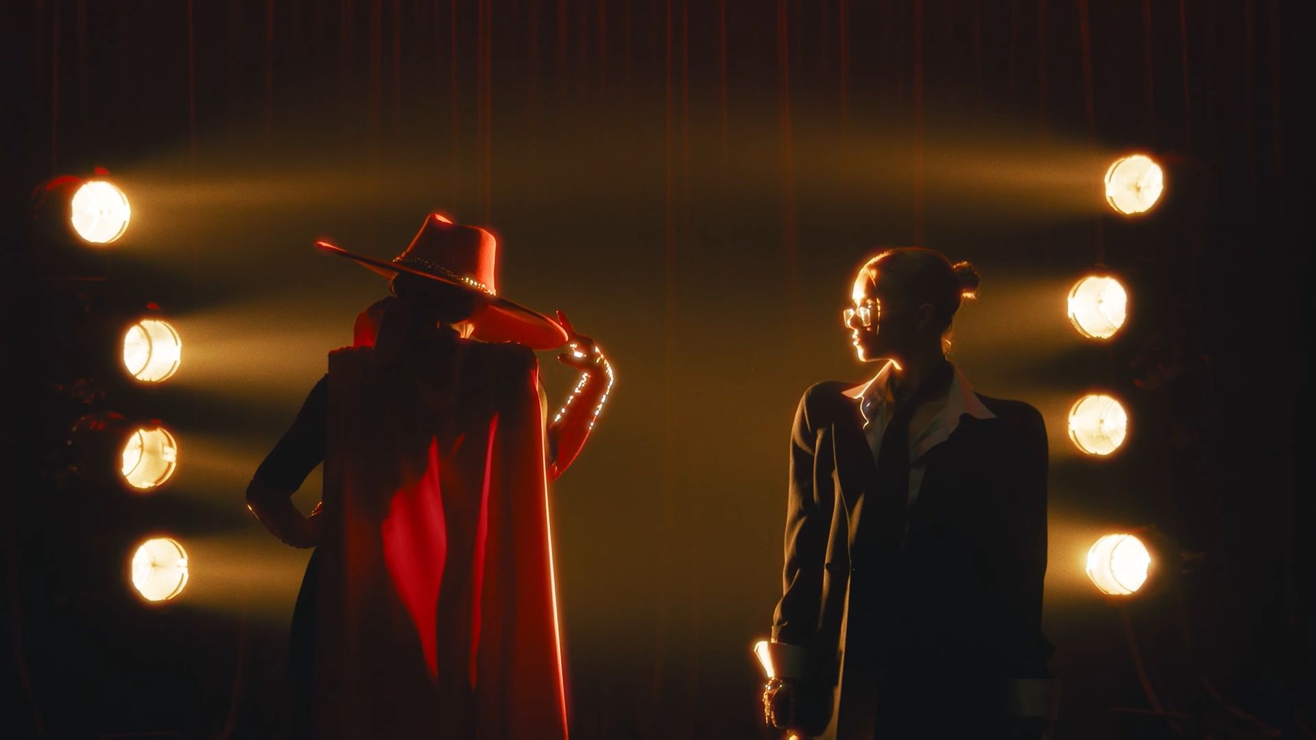 Klavdia Petrivna и Маша Кондратенко Klavdia Petrivna и Маша Кондратенко