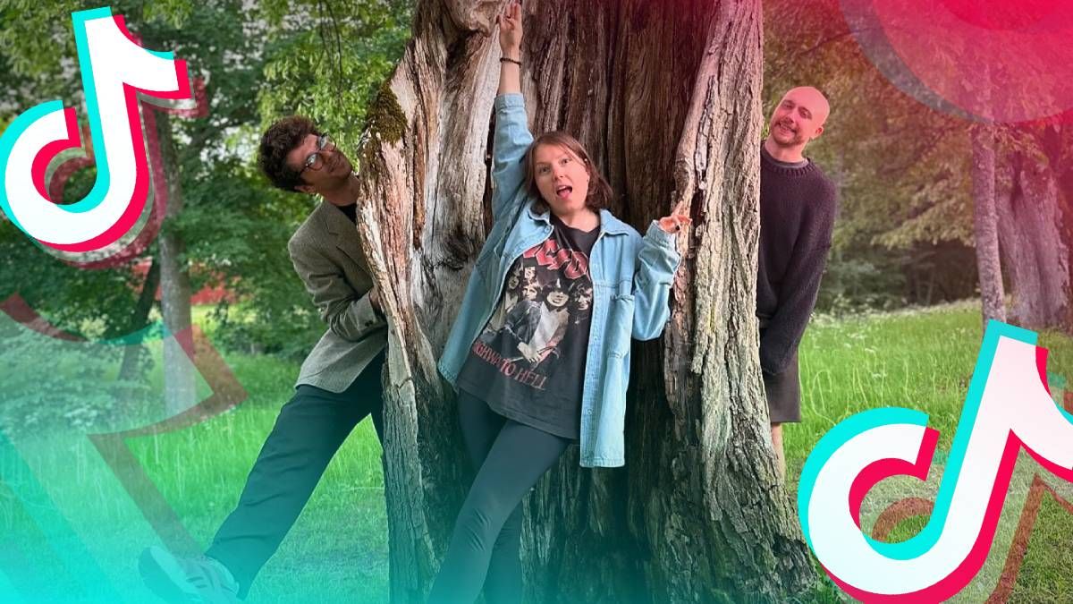 NaviBand запустили тренд под песню Мама NaviBand запустили тренд под песню Мама