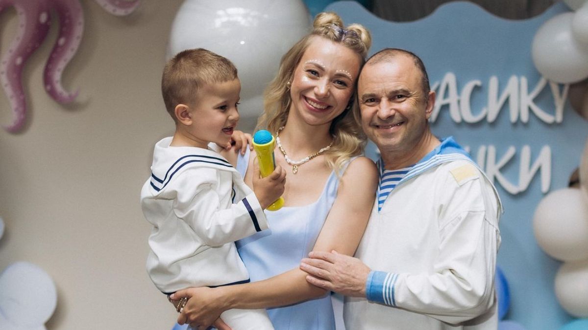 Катерина Репяхова з Віктором Павліком та сином Катерина Репяхова з Віктором Павліком та сином